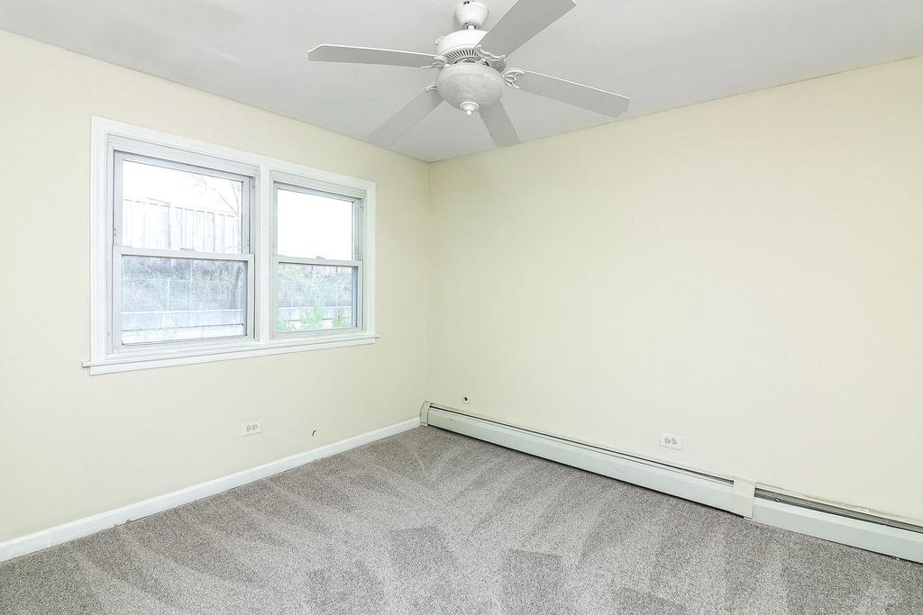 6708 W 107th Street - Photo 7