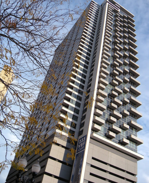 235 W Van Buren Street - Photo 0