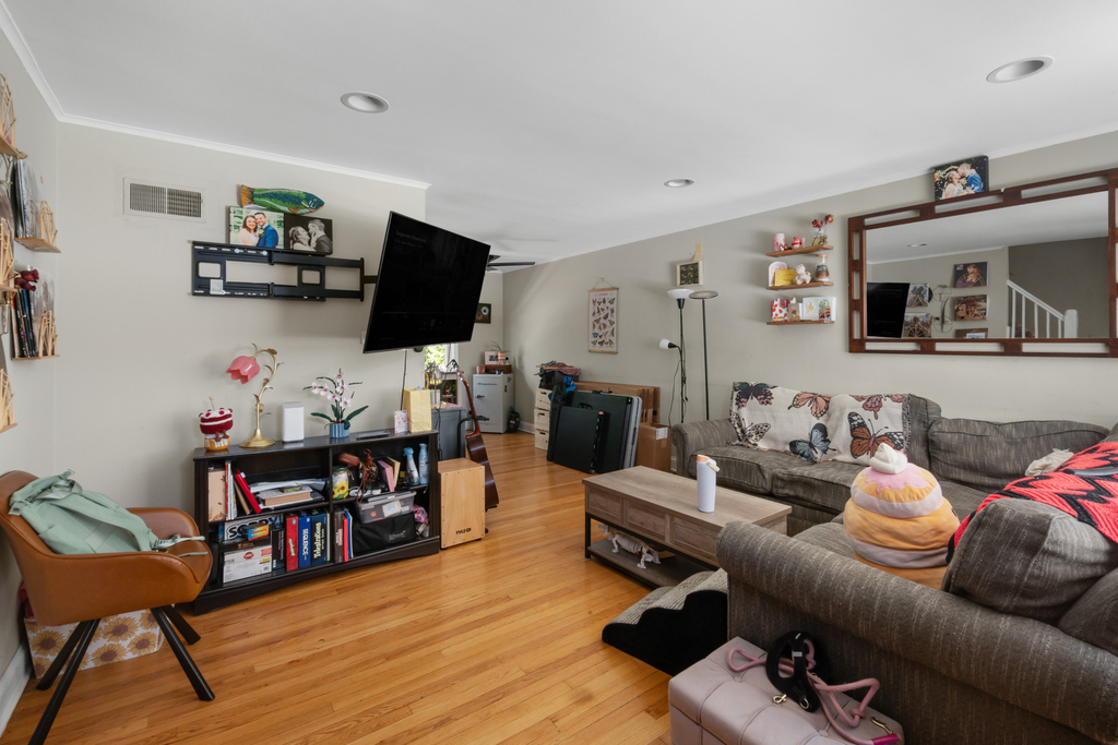 5638 W Carmen Avenue - Photo 2