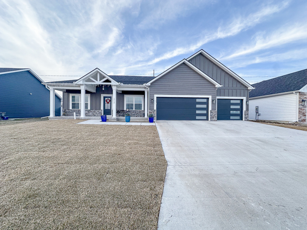 1717 S Stone Creek Boulevard - Photo 0