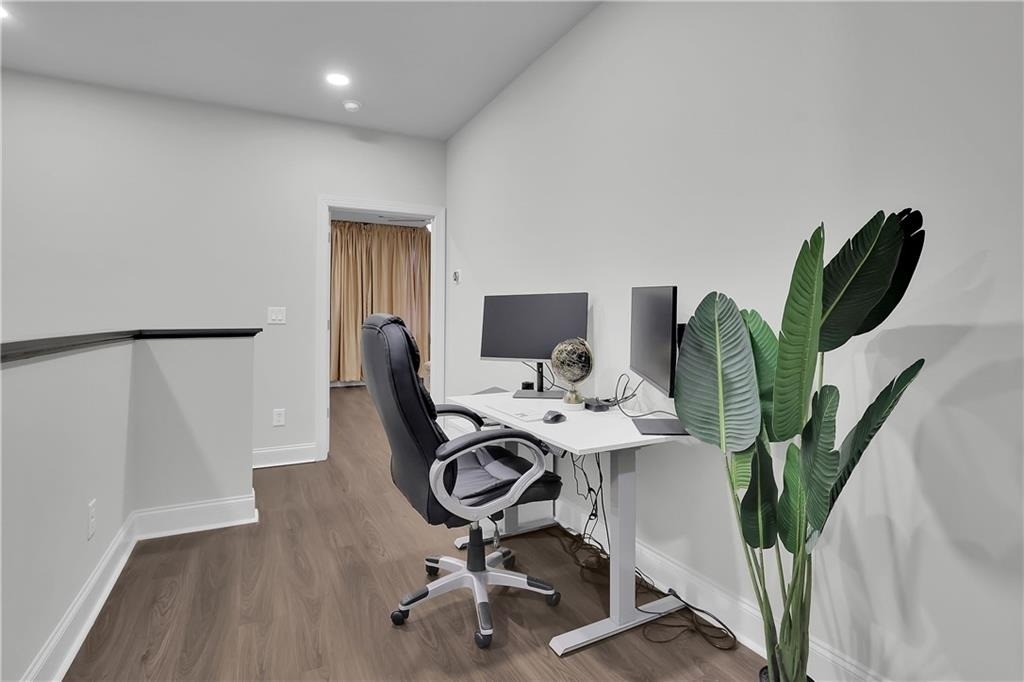 8026 Linfield - Photo 10