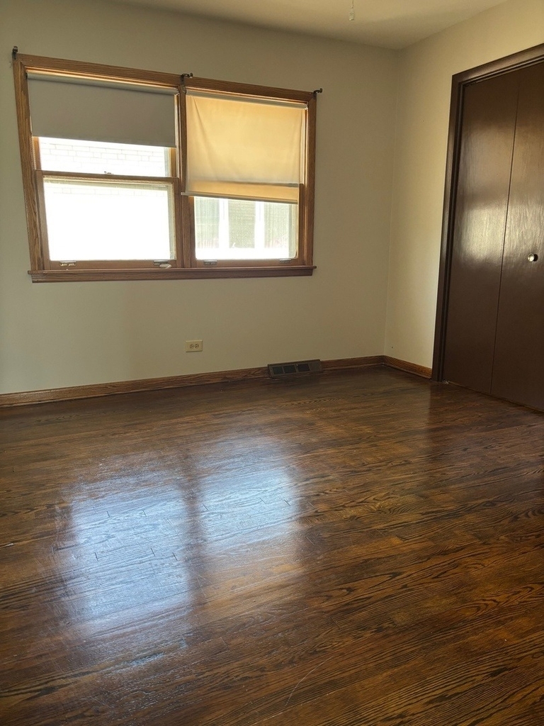 851 N Northwest Highway - Photo 10
