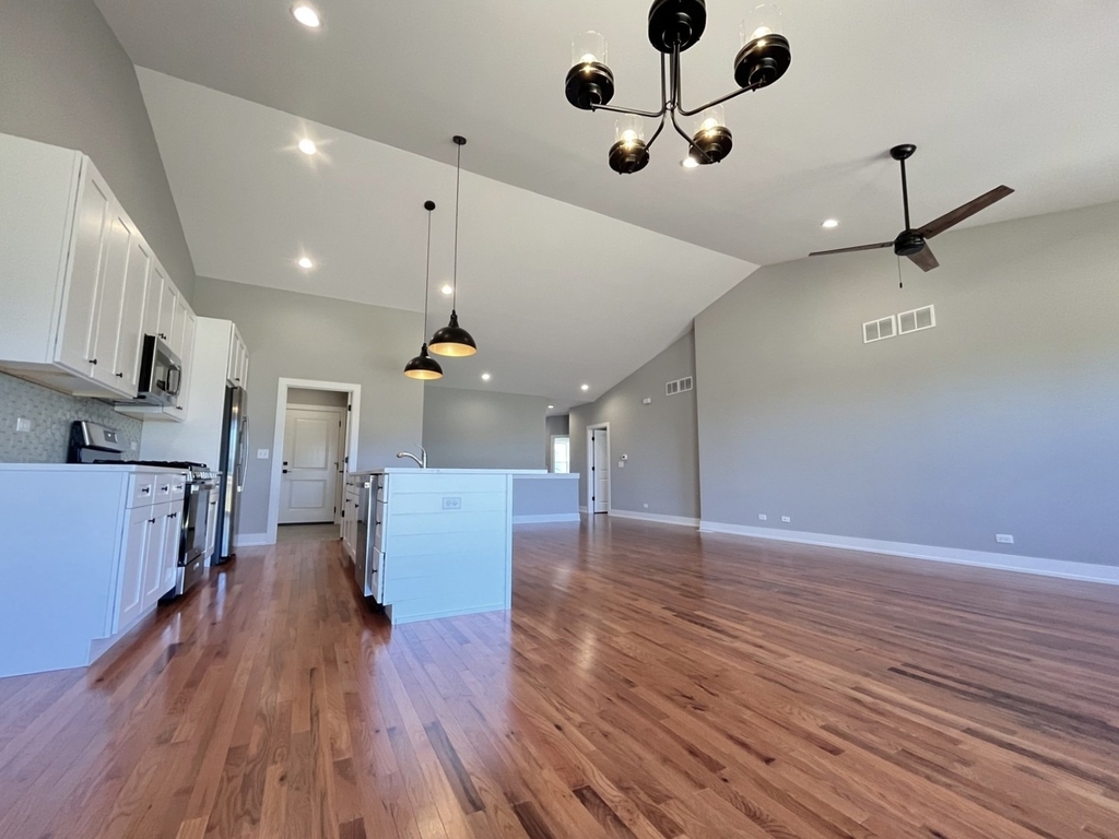 970 Meadow Lane - Photo 9