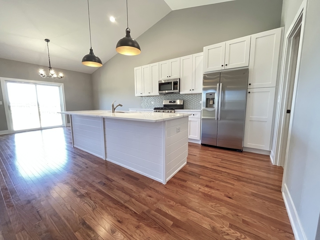 970 Meadow Lane - Photo 5