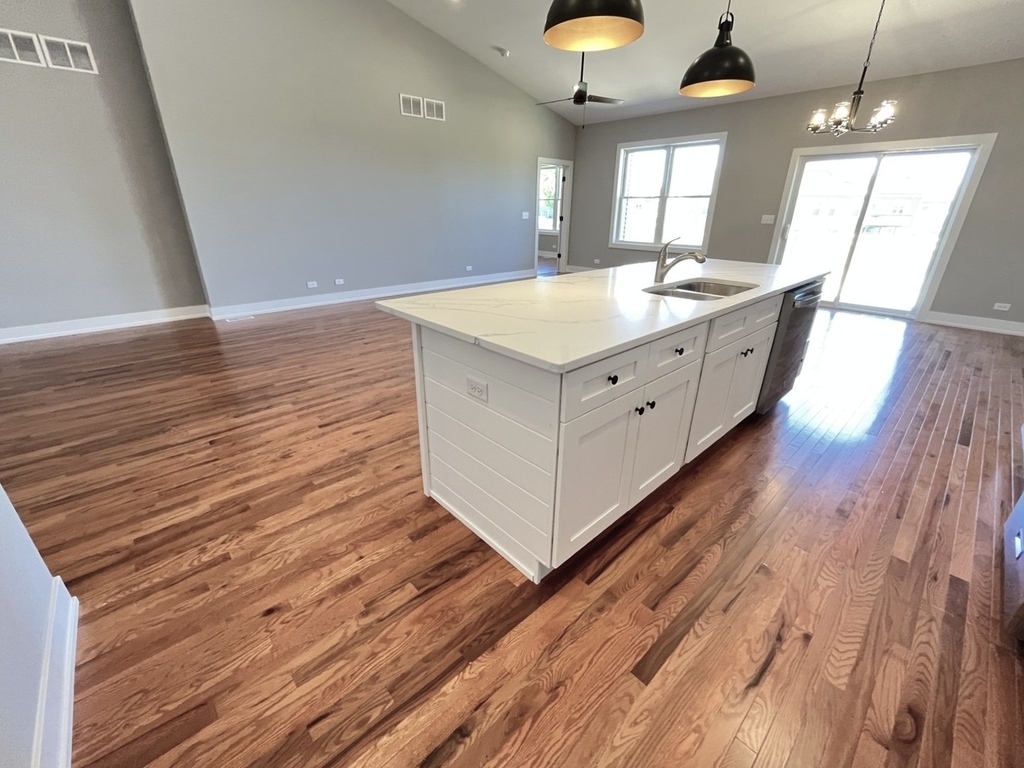 970 Meadow Lane - Photo 7