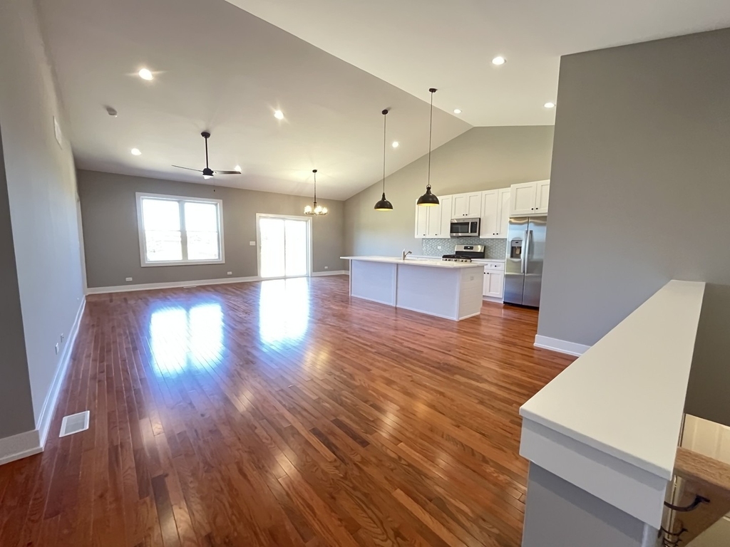 970 Meadow Lane - Photo 4