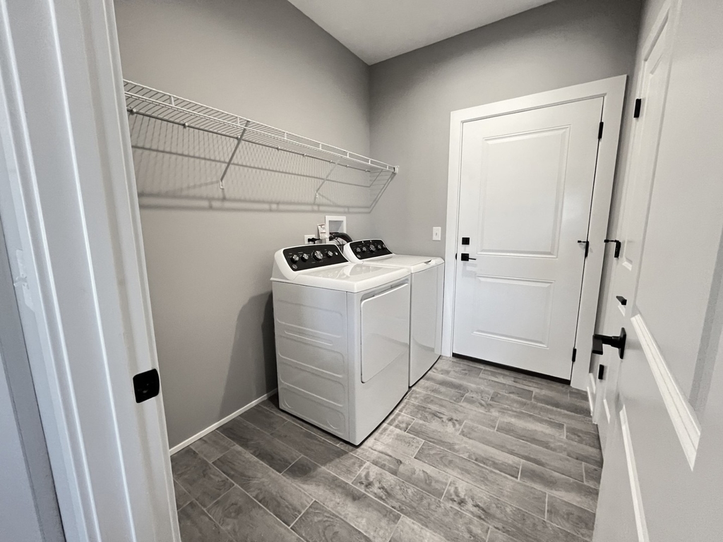 970 Meadow Lane - Photo 16