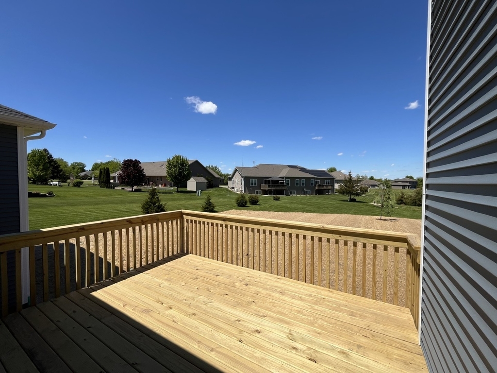 970 Meadow Lane - Photo 1