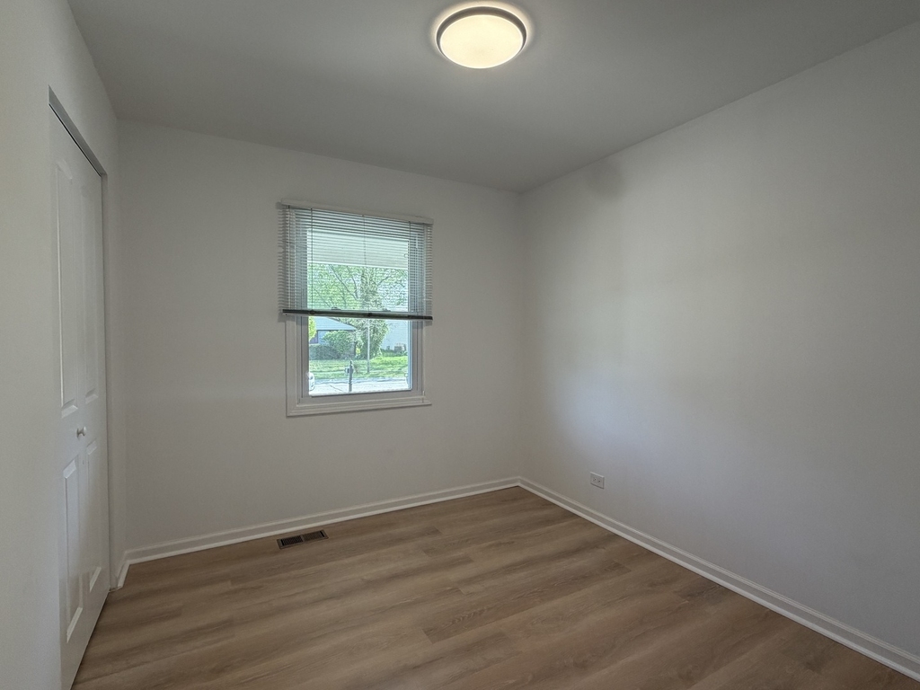 1161 Parker Lane - Photo 10
