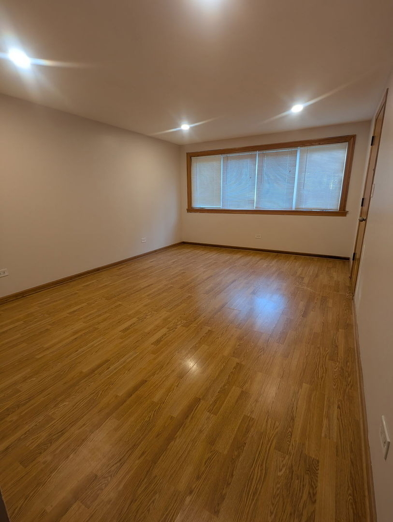 5543 W Edmunds Street - Photo 4