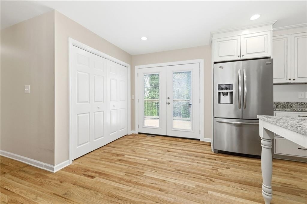 2176 Riverside Drive - Photo 9