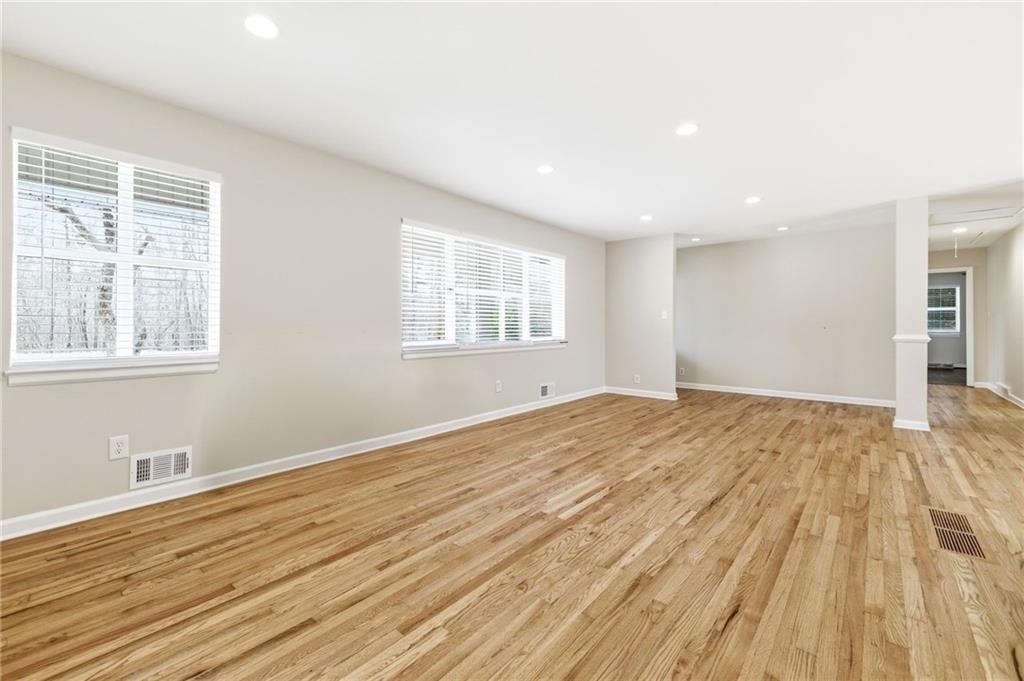 2176 Riverside Drive - Photo 7