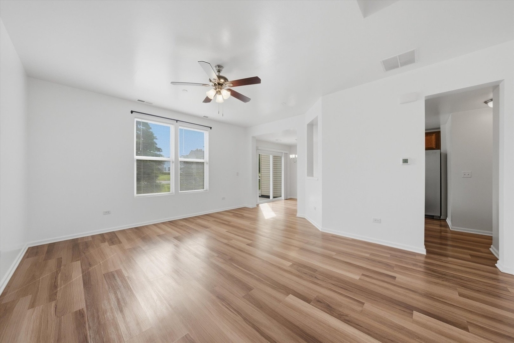 1492 Orchid Street - Photo 2