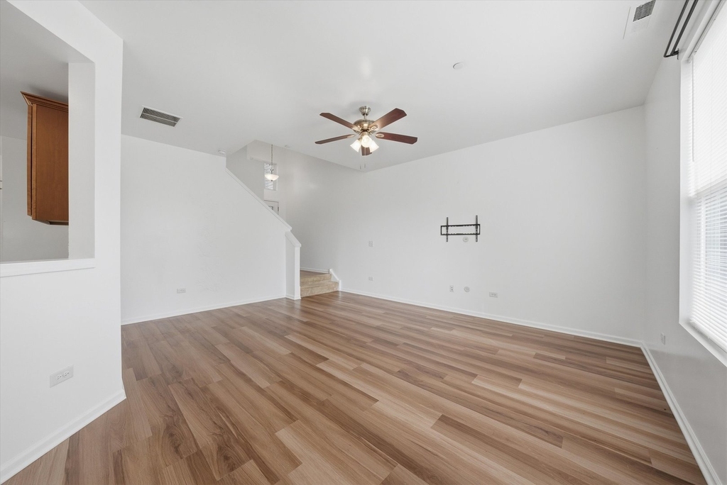 1492 Orchid Street - Photo 4
