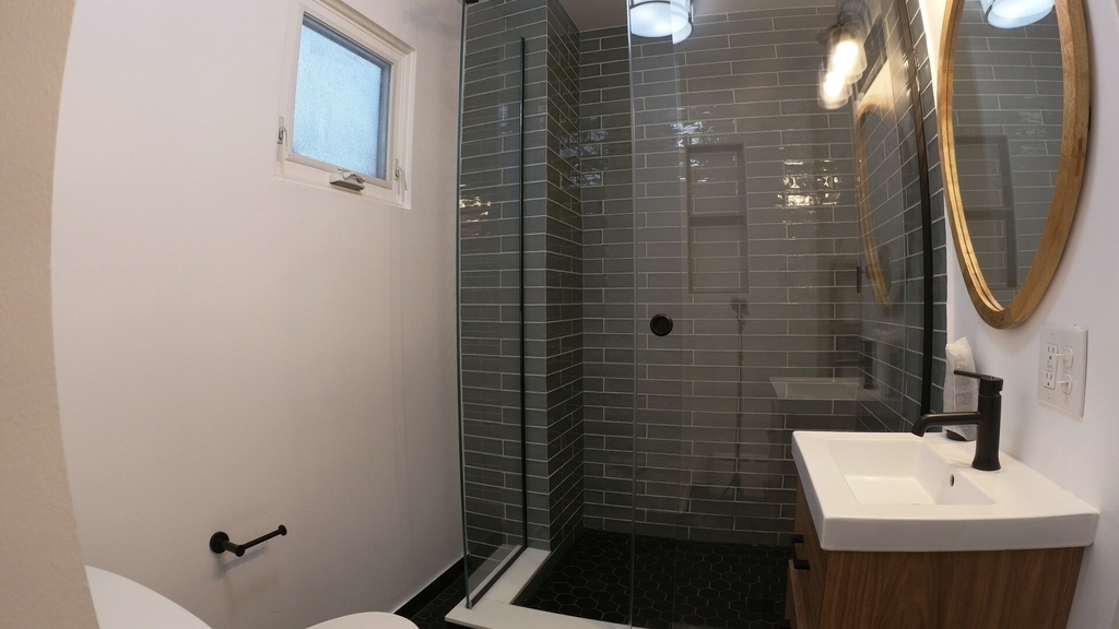 4219 N Albany Avenue - Photo 1
