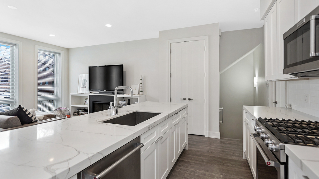 2812 N Mildred Avenue - Photo 9