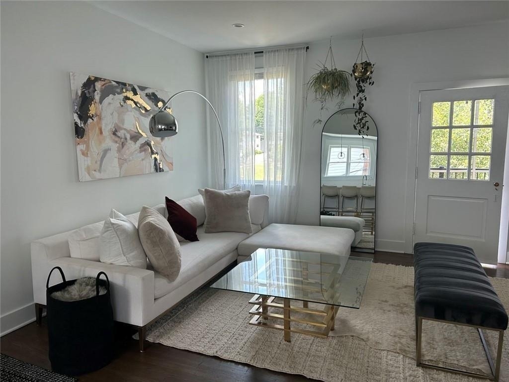 128 Peachtree Memorial Drive Nw - Photo 2