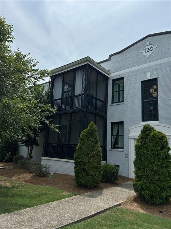 128 Peachtree Memorial Drive Nw - Photo 1