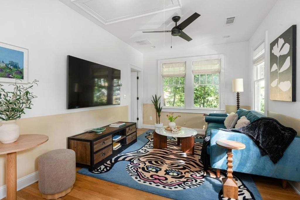 1054 Euclid Avenue Ne - Photo 17