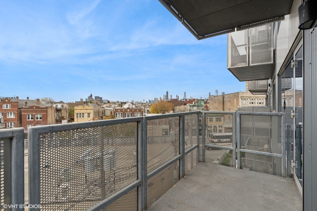 1241 N Milwaukee Avenue - Photo 10