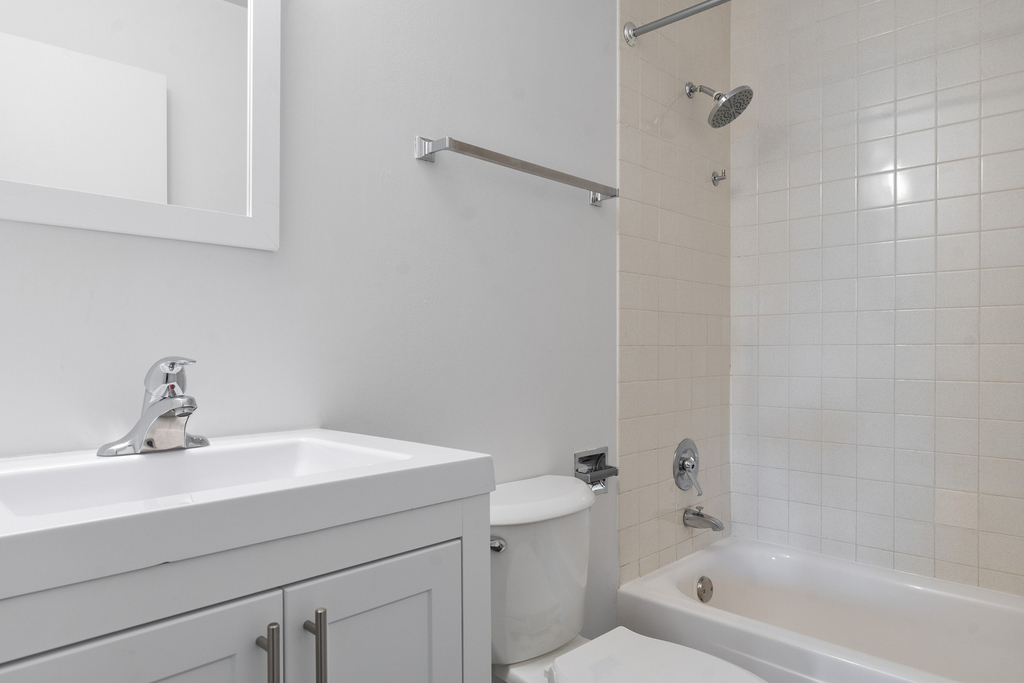1250 Park Avenue W - Photo 12