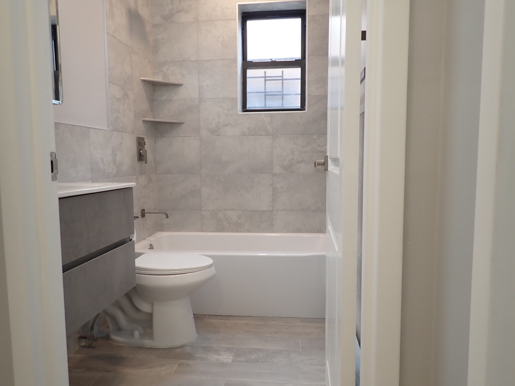 982 Dumont Avenue - Photo 16