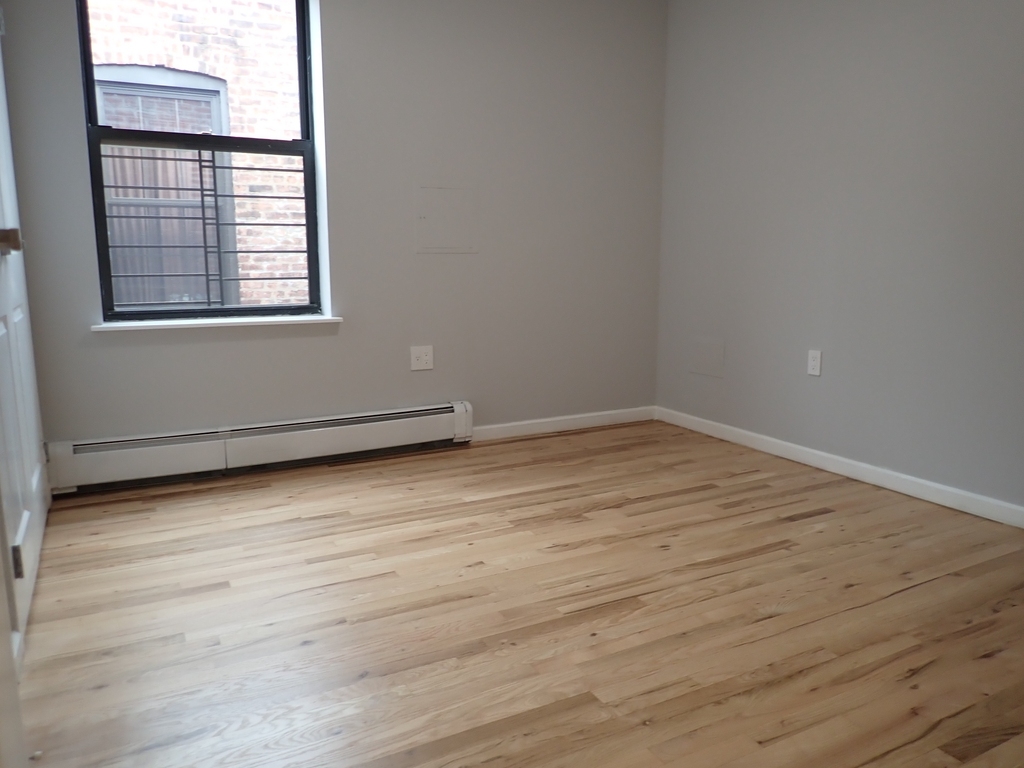 982 Dumont Avenue - Photo 9