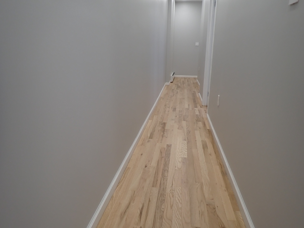 982 Dumont Avenue - Photo 6