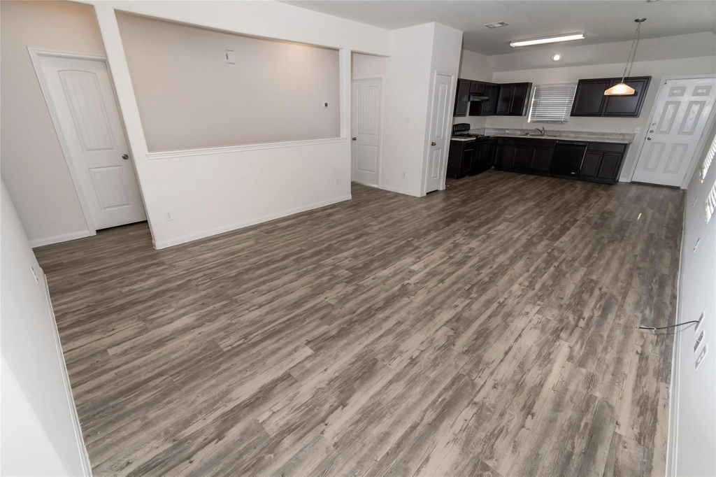 5435 Paiges Way - Photo 3