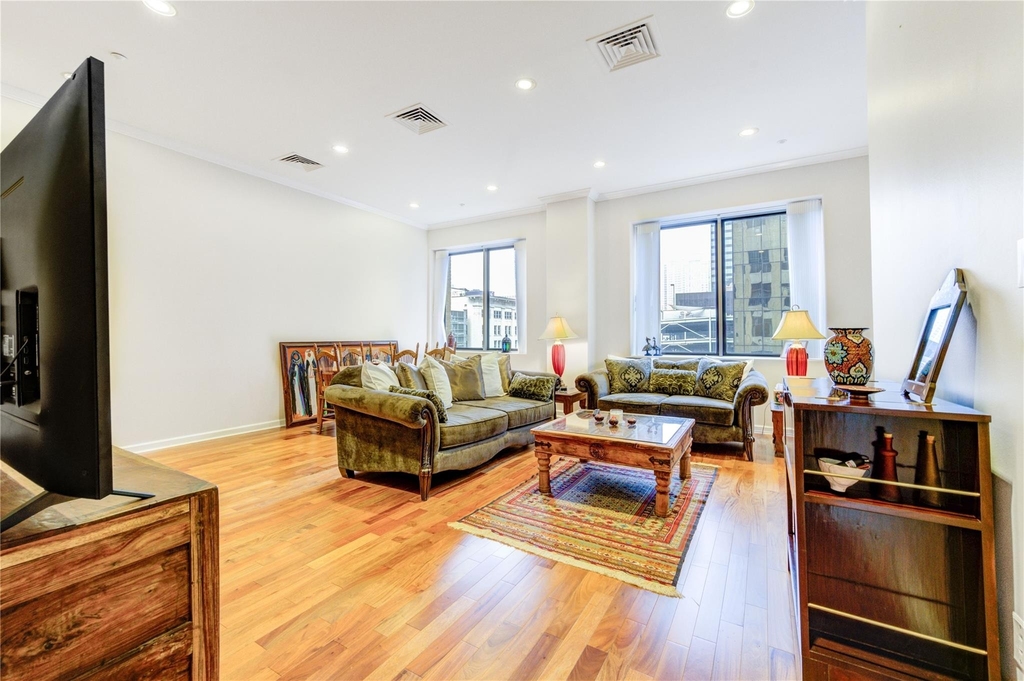 914 Main Street - Photo 6