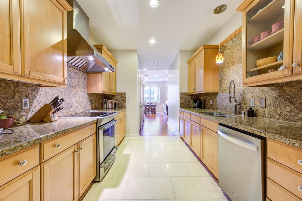 914 Main Street - Photo 12