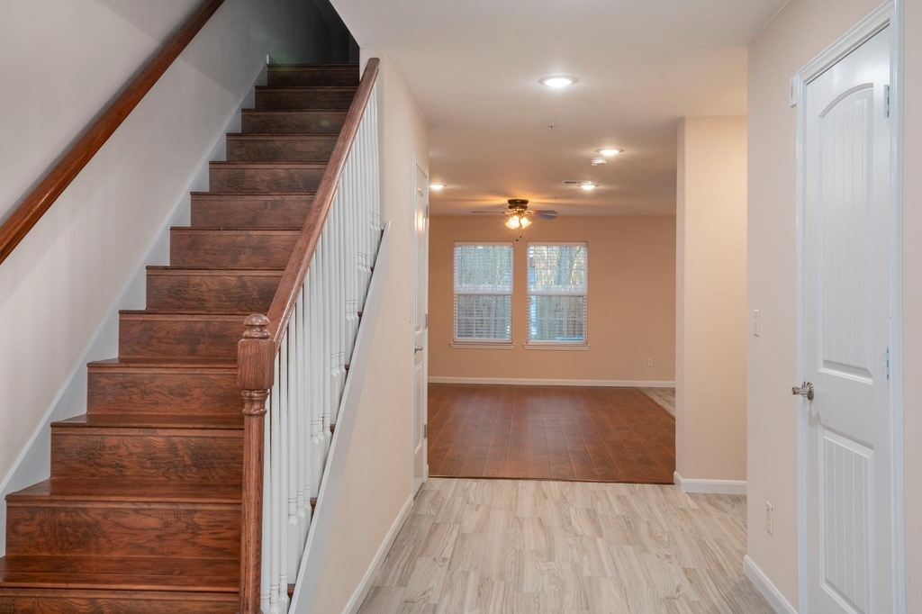 22262 Adams Street - Photo 2
