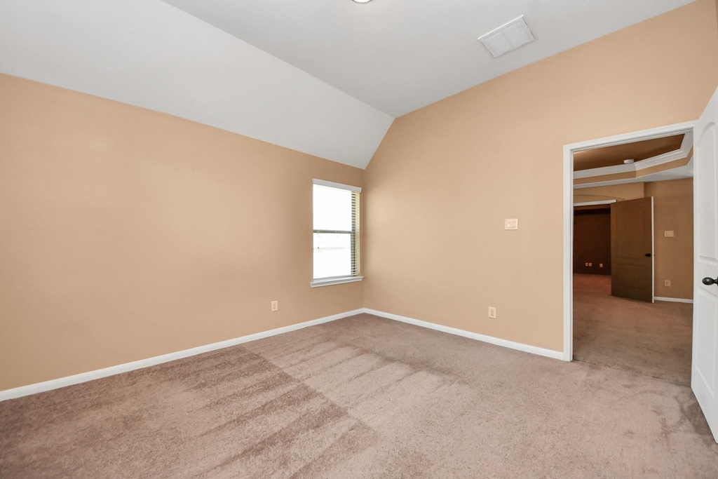 9427 Sapphire Bay Lane - Photo 37