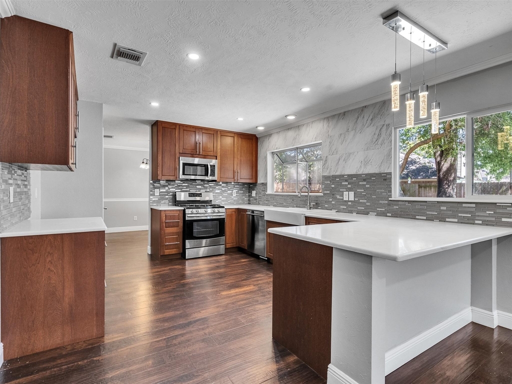 4430 Echo Falls Drive - Photo 4