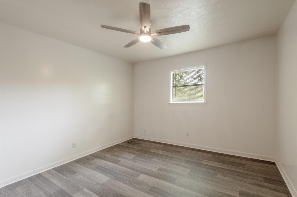 525 12th Street - Photo 13