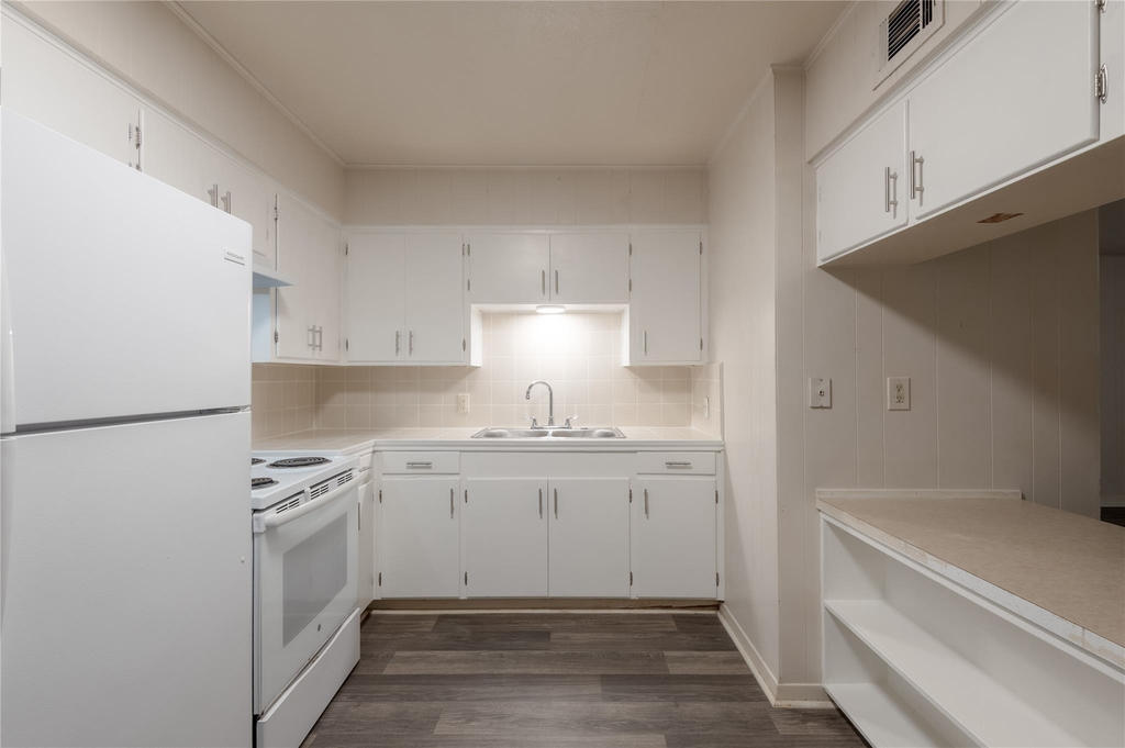 525 12th Street - Photo 6