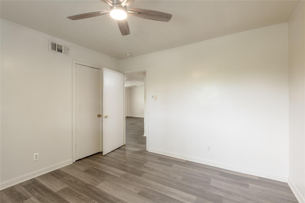 525 12th Street - Photo 15