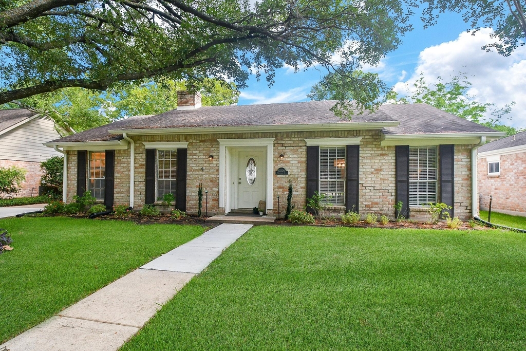 12806 Westhorpe Drive - Photo 2