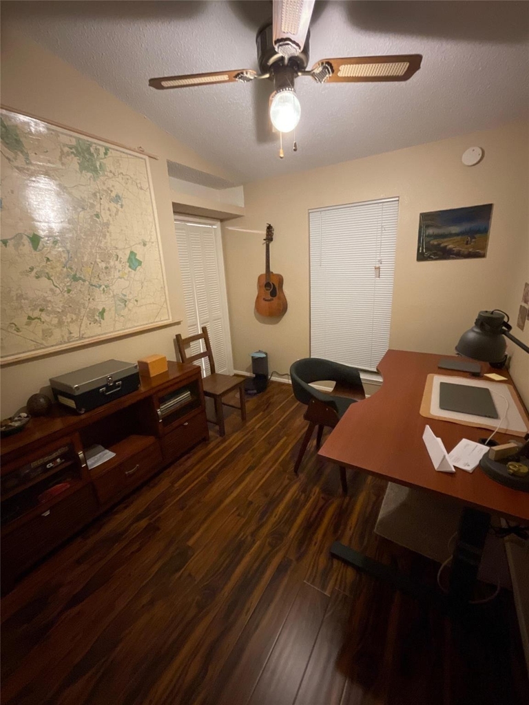 2121 Hepburn Street - Photo 8