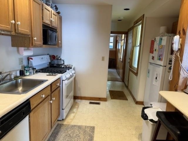 3 Clearwater - Photo 2