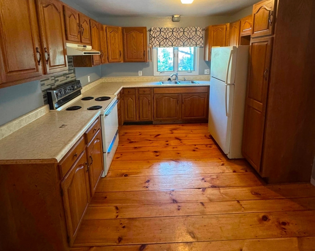174 Hackett Hill - Photo 1