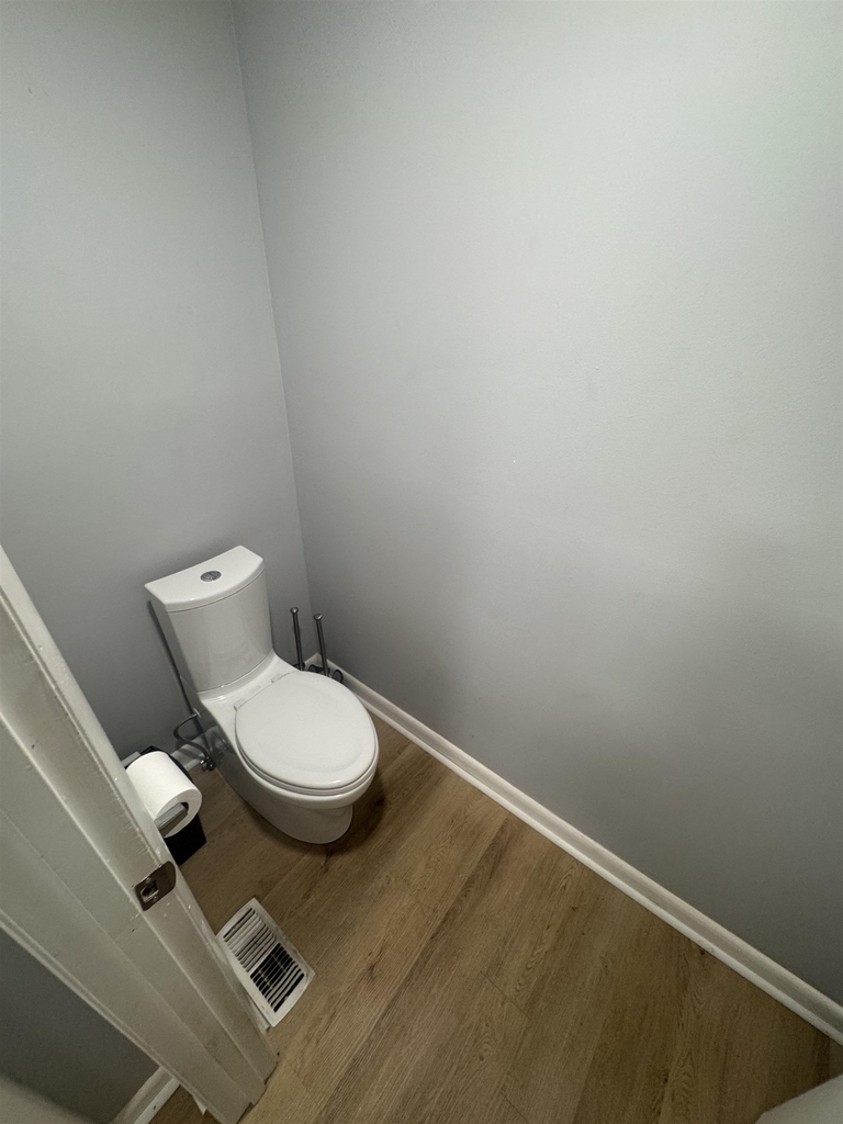 168 Central - Photo 14