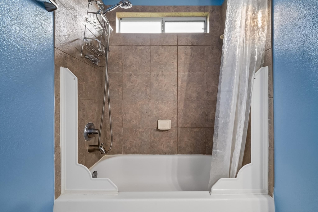 20610 Moonrise River Lane - Photo 32