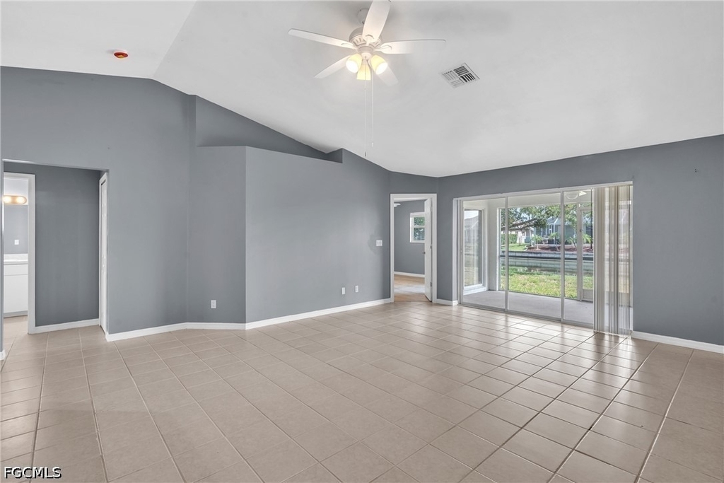 1245 Se 6th Street - Photo 7