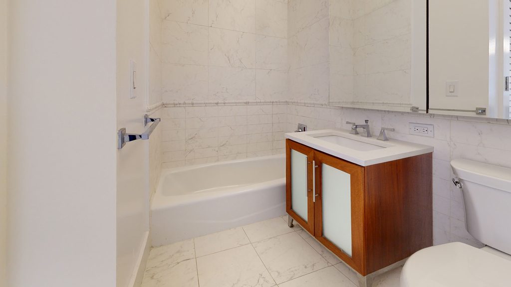 808 Columbus Ave - Photo 4