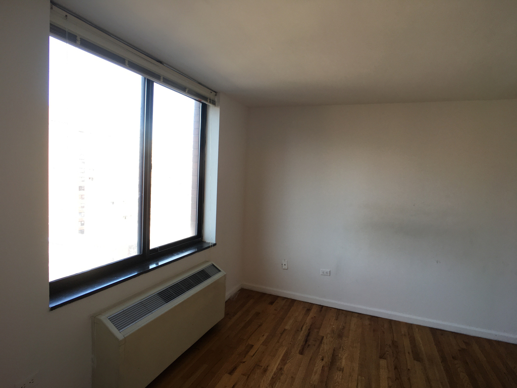 3rd Avenue/33rd Street - Photo 1