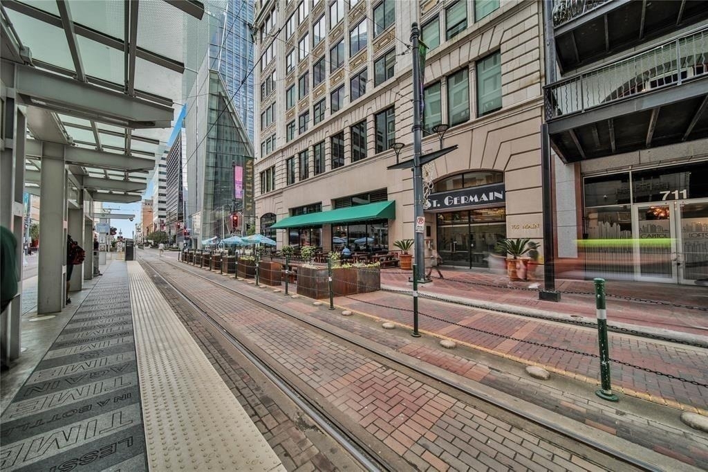 705 Main Street - Photo 3