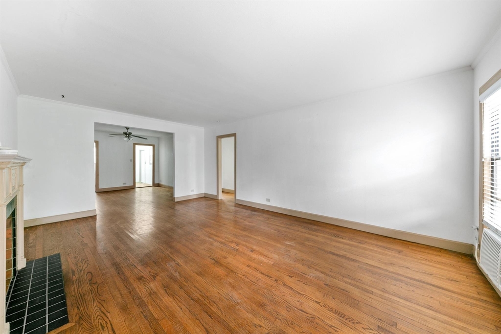 1821 Oakdale Street - Photo 4