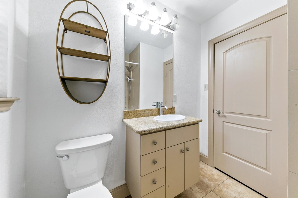 1821 Oakdale Street - Photo 18