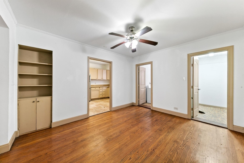 1821 Oakdale Street - Photo 8